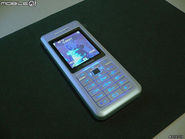 TOSHIBA TS30 新品入手
