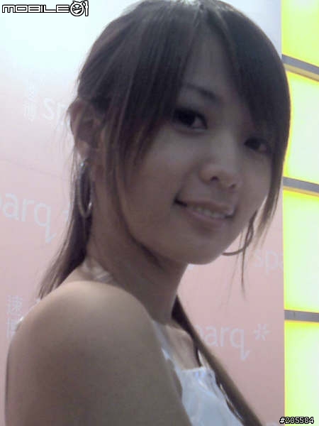 詢問有關今年台北電信展的show girl