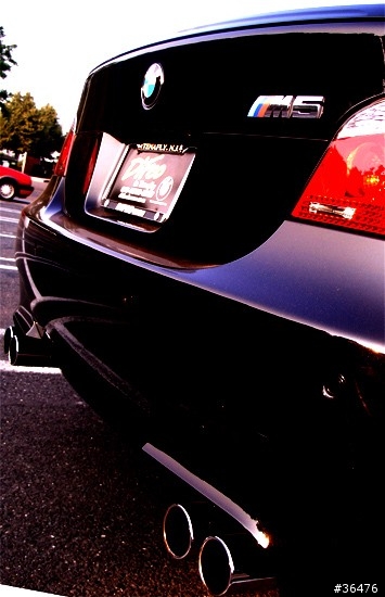 惹人注目之BMW M5   (小貼兩張圖)