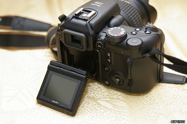 [分享]fuji s9500類單眼相機入手測試!新增波斯菊外拍圖