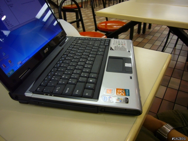[分享]acer5562包膜後的效果~