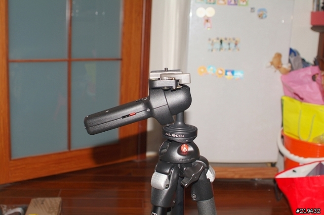 腳架+雲臺+SB-600