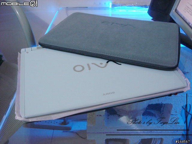[勸敗]Sony VAIO TX-26寫真集~黑與白交錯的藍色世界