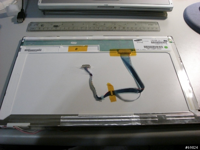 ipod 顯示器故障？鈦書營幕遺孤？！大尺寸電子相框無敵大合體？！