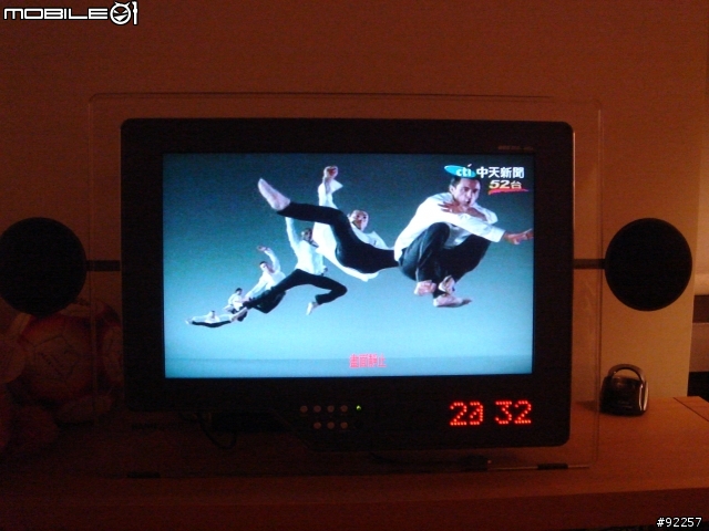 [分享]Hannspree 23 籃球板造型電視