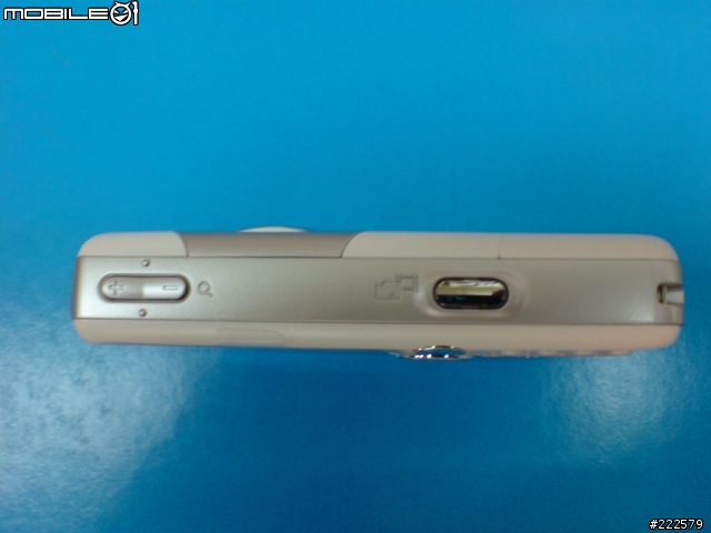 [分享]W810i雪白版
