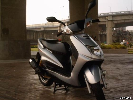 [分享]小弟歷年來代步機車(首批勁戰，SDX馬車，2V G-MAX150)及騎乘心得，歡迎大家分享