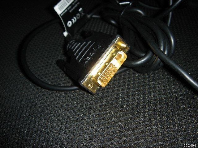 為遊戲而設計的耳機 --- Razer HP-1