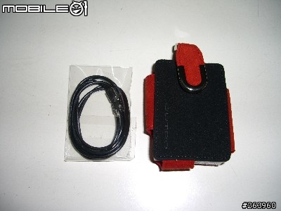 [分享]iriver U10/CLIX 配件包開箱照 + 韓製絨布套最新分享  (圖多)