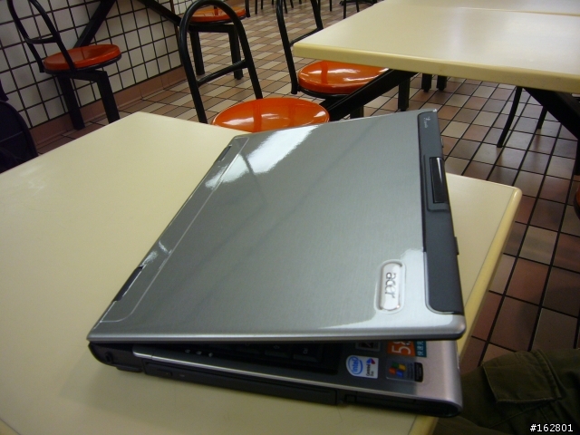 [分享]acer5562包膜後的效果~