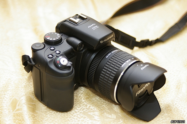 [分享]fuji s9500類單眼相機入手測試!新增波斯菊外拍圖