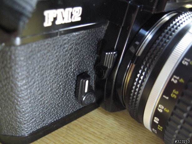 [非數位]防潮箱中的寶物 NIKON FM2(補底片室照片)