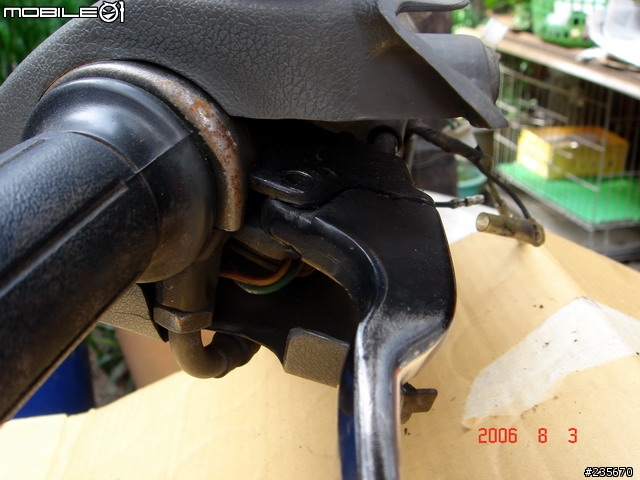 [DIY]自己換煞車開關, 豪邁.迪爵等車系適用(圖多)