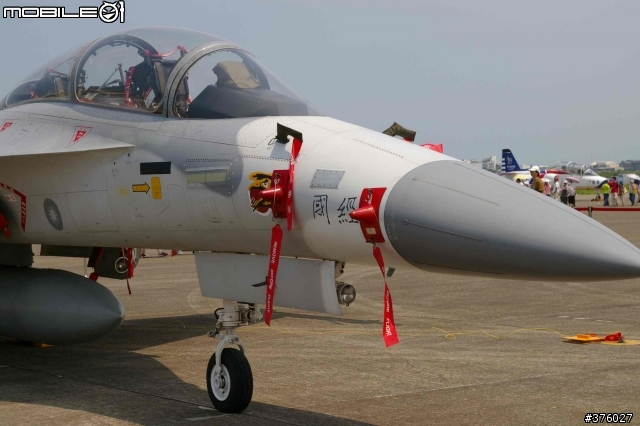 Pentax istDL 新竹空軍基地試拍--全場大概只有我用Pentax...