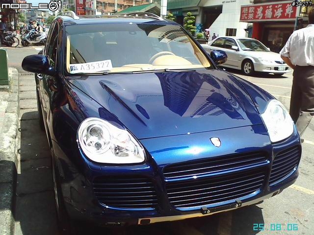 Cayenne turbo S 新店出沒