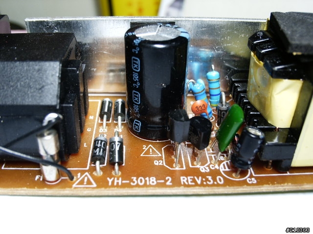 [拆殼]市售之IDE TO USB之電源變壓器品質好嗎?