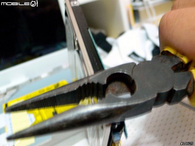 [小分享]小白換硬碟DIY~~一點也不難...讓你的小白一點也不輸人