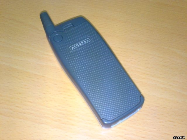 [炒冷飯] 極簡風格 魅力獨特 - Alcatel OT 500 {第二章-手機外觀}