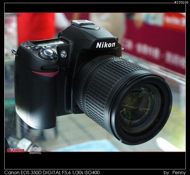 [分享]搶先分享~還是熱的Nikon D80 kit寫真照!!