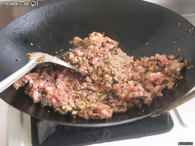 [美食分享]半手工刀切滷肉飯~~難忘的好味道~~