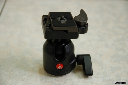 想請問486RC2雲台的球要怎麼轉.....