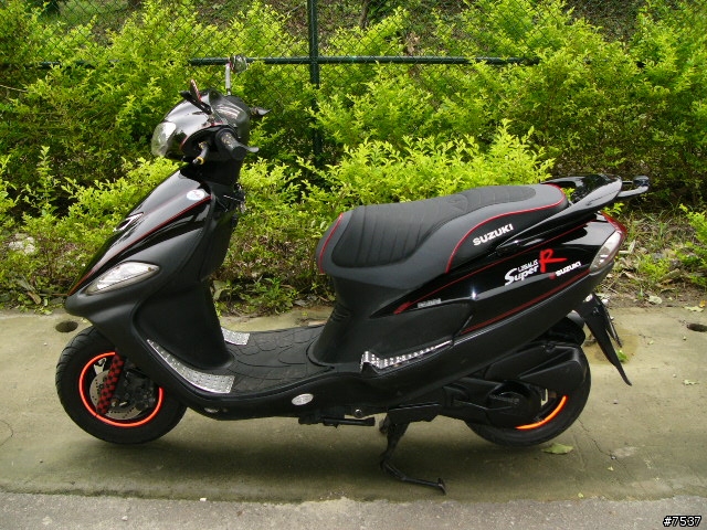 (品味分享1)SYM RV250 獨特風格改裝...新增花蓮行之機車導航篇...