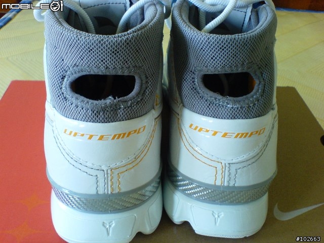 NIKE KOBE I 籃球鞋