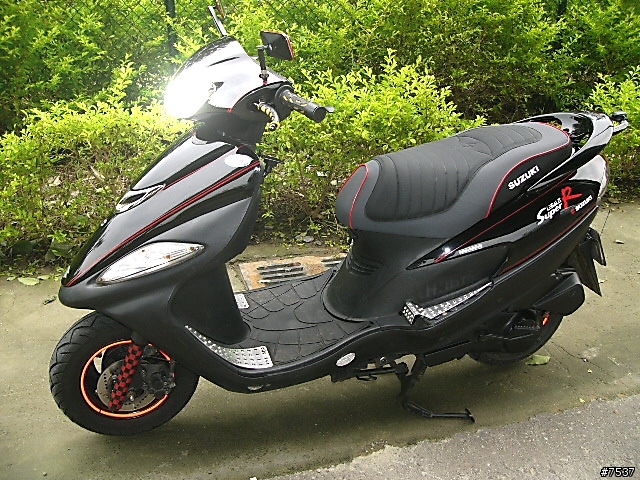 (品味分享1)SYM RV250 獨特風格改裝...新增花蓮行之機車導航篇...
