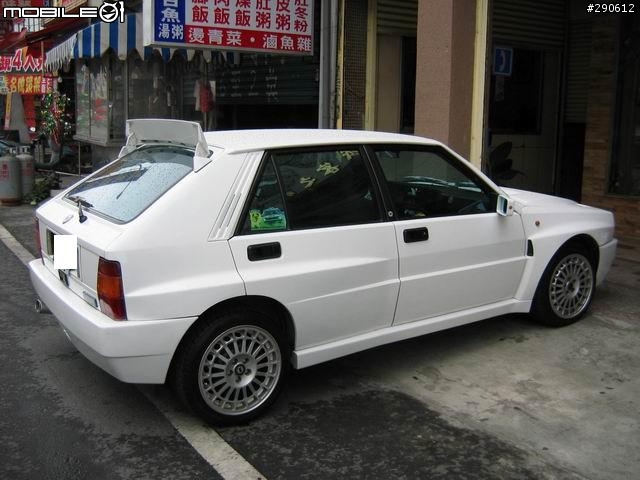感動!!我總算看到了LANCIA DELTA HF INTEGRALE ~不常見的老車喔～