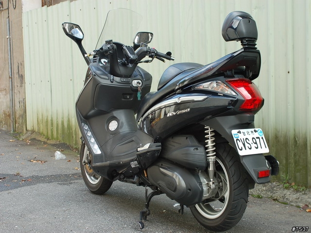 (品味分享1)SYM RV250 獨特風格改裝...新增花蓮行之機車導航篇...