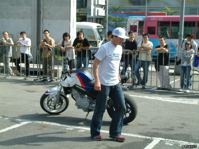 [分享]Christian Pfeiffer機車特技台灣巡迴表演   (圖多)