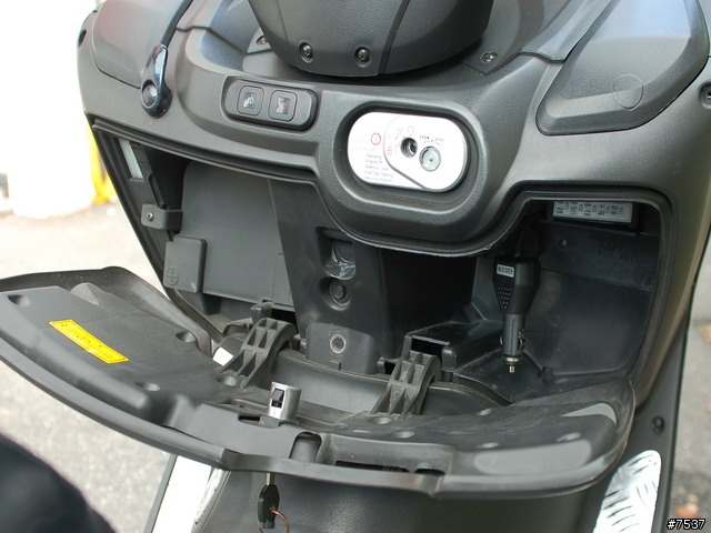 (品味分享1)SYM RV250 獨特風格改裝...新增花蓮行之機車導航篇...