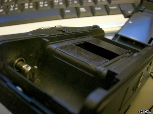[分享] 想讓愛機 LOMO LCA 變身為半格機嗎？請看改裝教學