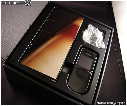 [分享]NOKIA 8800 Sirocco 寫真照