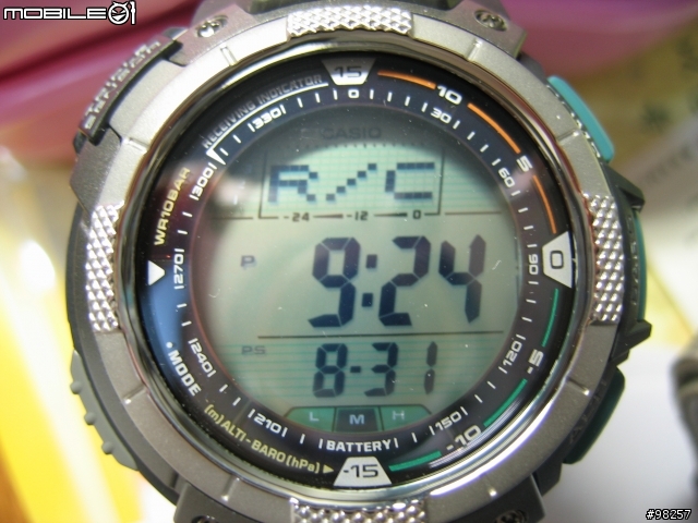 {分享}電波錶與登山錶的完美組合 -- CASIO PRW-1000J-1JR