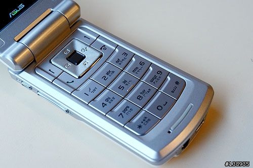 [分享]簡約美形新機登場-華碩J210