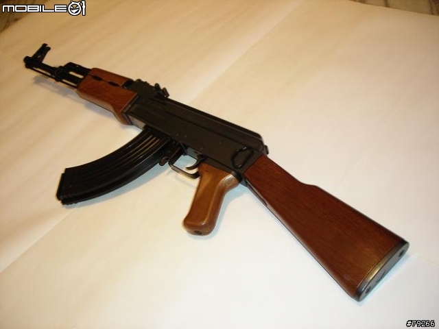 [分享]中國製 AK47 電動槍 A.E.G.