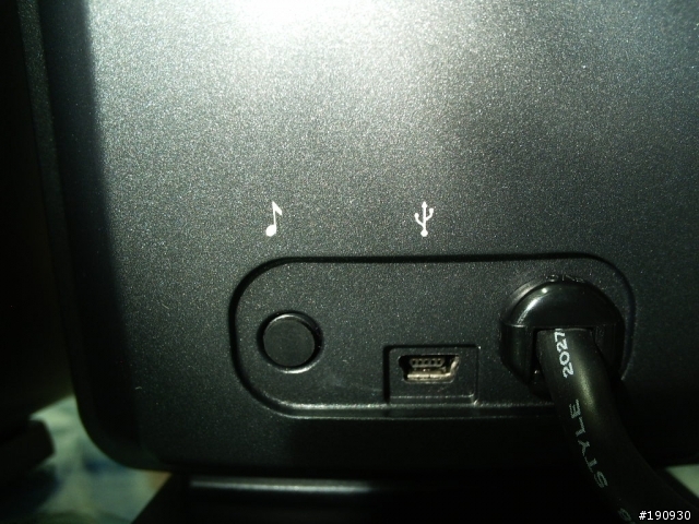 [分享]Logitech Z-10 互動2.0喇叭組