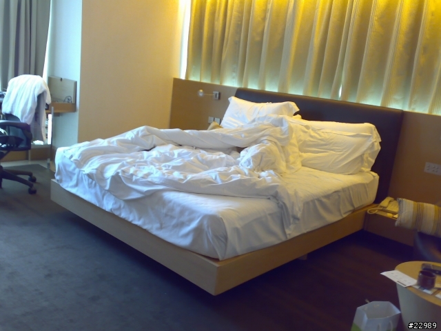 香港 HOTEL蘭桂彷, 鬧區中的寧靜
