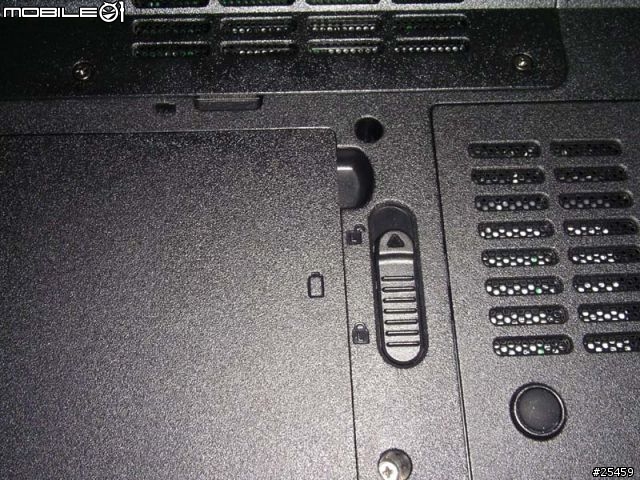 [分享]華碩Core2新機 A8Js 入手拆箱報告