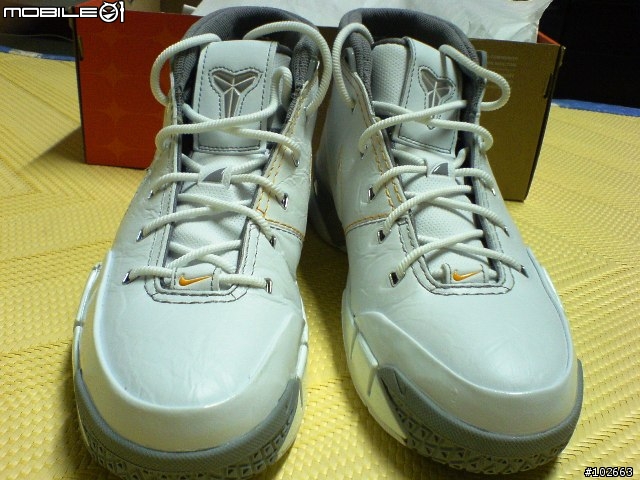 NIKE KOBE I 籃球鞋
