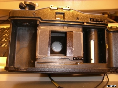 [分享] 想讓愛機 LOMO LCA 變身為半格機嗎？請看改裝教學