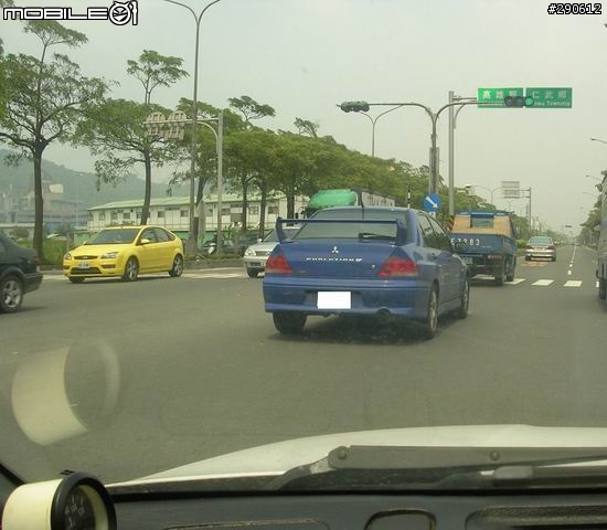 [分享]路上巧遇正七代EVO～～