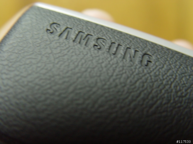 320萬極致工藝 SAMSUNG SGH-P858 (9/1４新增暗處照片)