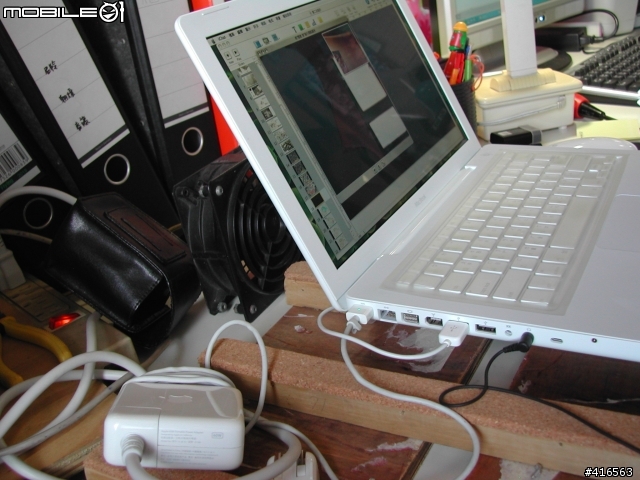 窮學生也是用 mac 自製破爛散熱墊