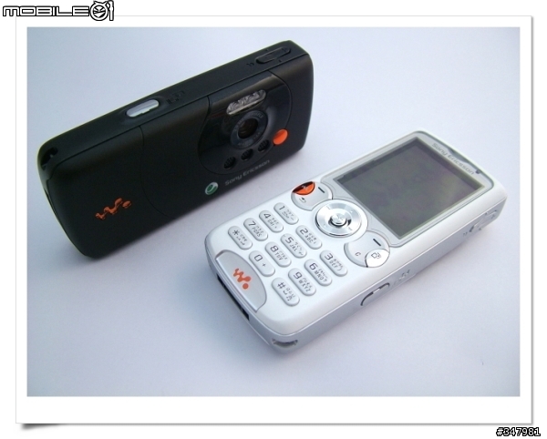 [分享] SonyEricsson w810i 黑與白的相遇 ~ 馬來西亞製第四版