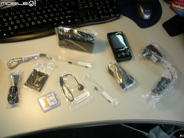 [分享兼勸敗] GigaByte G Smart i 128 開箱照 (PCHOME購買) + KRUSELL 客製化皮套貼身照