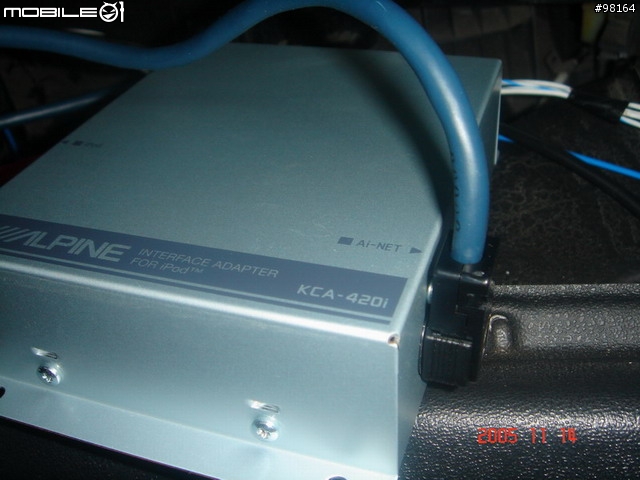 [分享] 車用音響Alpine + IPod原廠解決方案