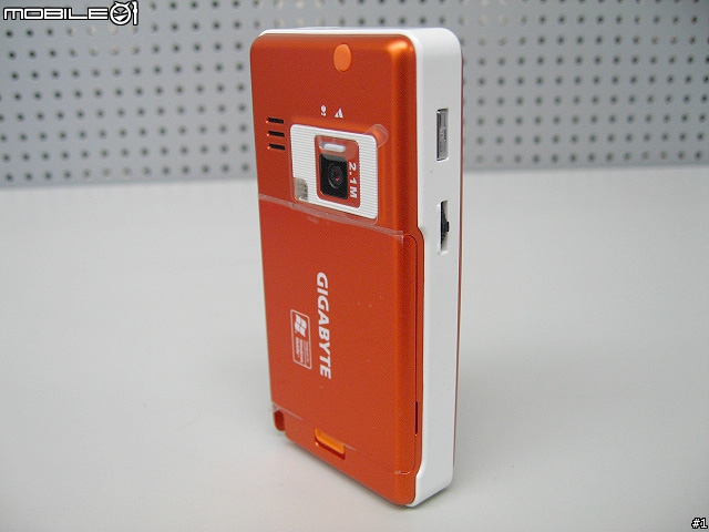 GIGABYTE g-Smart i 橘白機外觀分享!