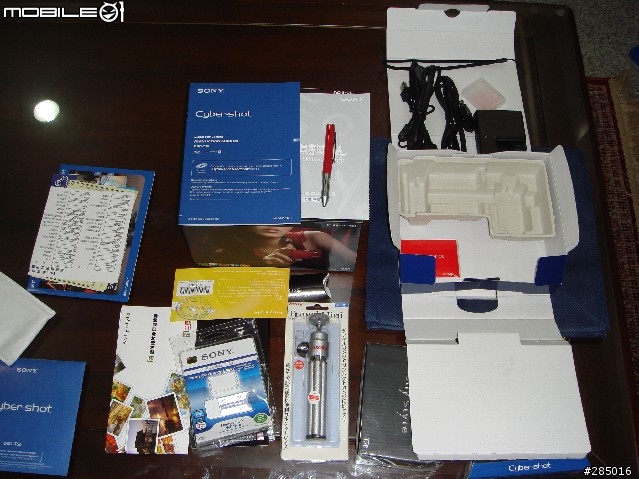 [2006/10/04] 預購 SONY T50 開箱入手報告 [補新圖上傳了！！]